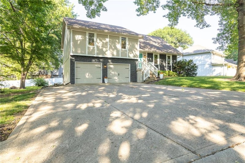 9627 Wayne Ave, Kansas City, MO 64155