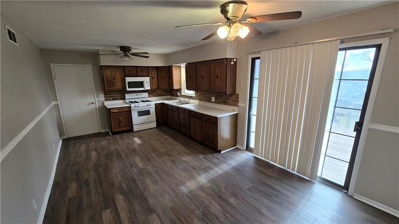 6719 Montana Ave, Kansas City, KS 66111