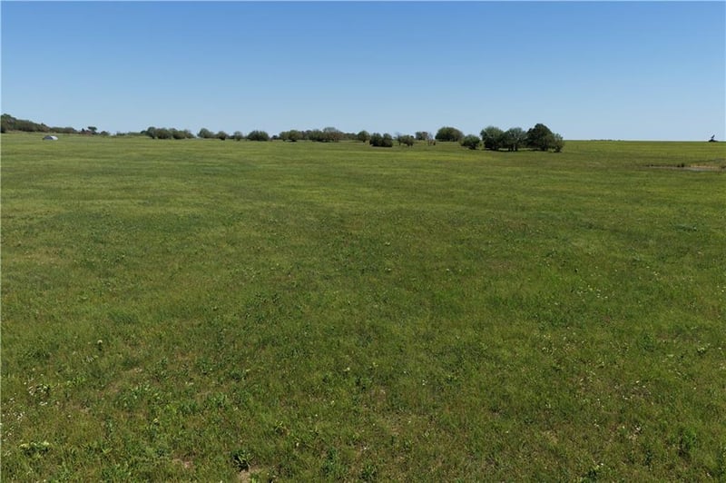 Road 25 Rd, Longton, KS 67352