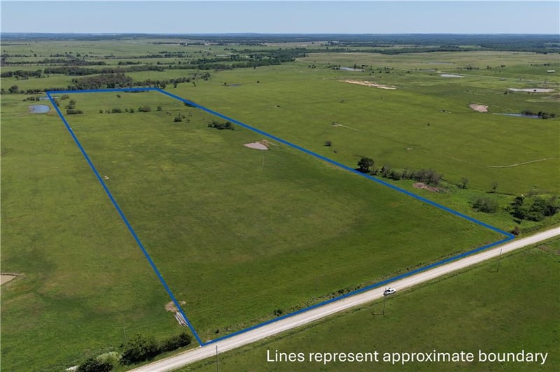 Road 25 Rd, Longton, KS 67352