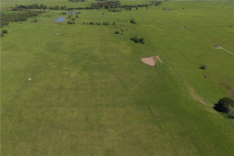 Road 25 Rd, Longton, KS 67352