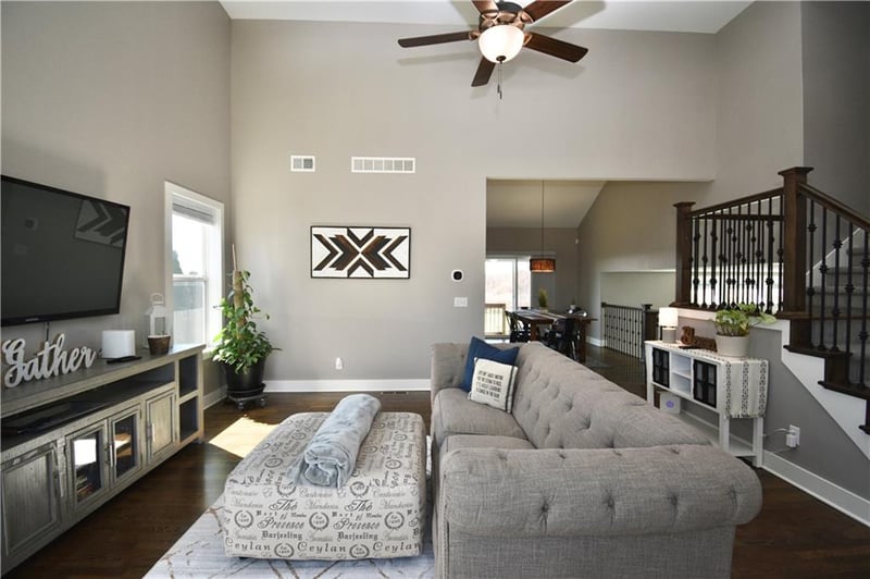 9858 Smalley Ave, Kansas City, MO 64157