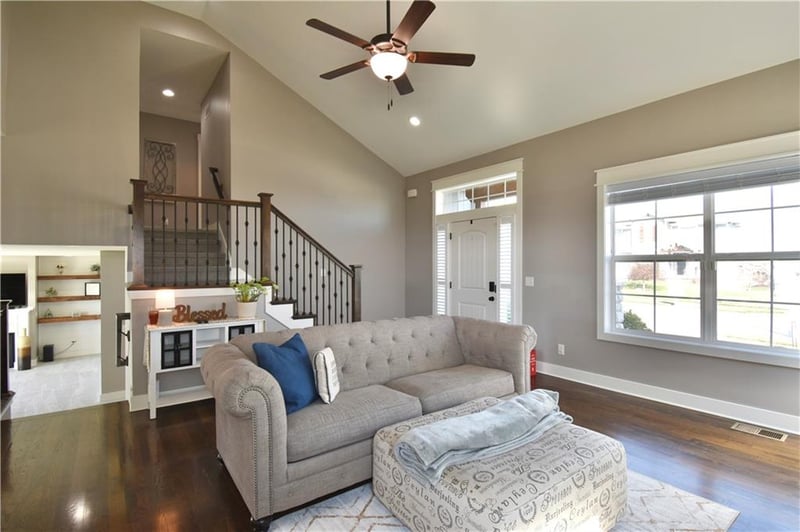 9858 Smalley Ave, Kansas City, MO 64157