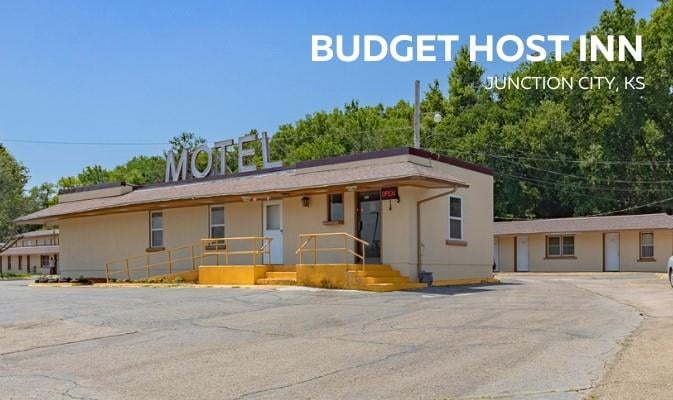 820 Washington St, Junction City, KS 66441
