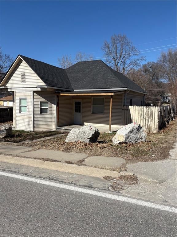 805 Mason Ave, St Joseph, MO 64504