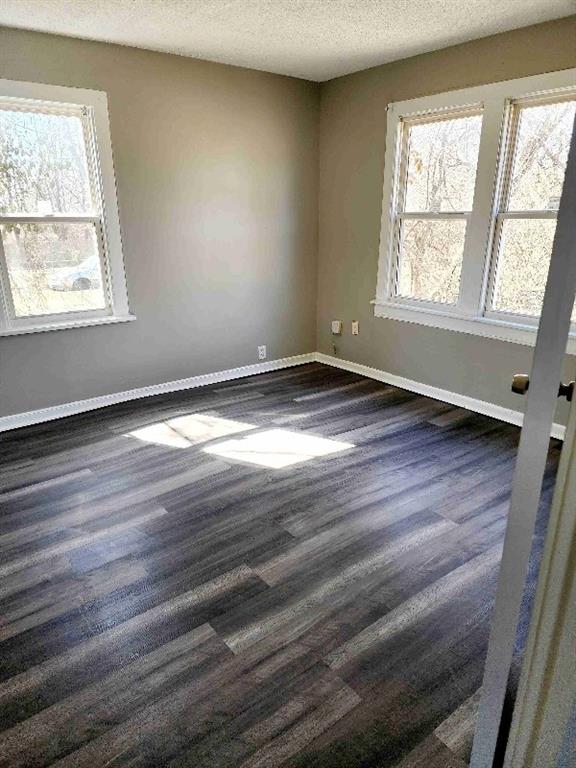 8004 Lydia Ave, Kansas City, MO 64131