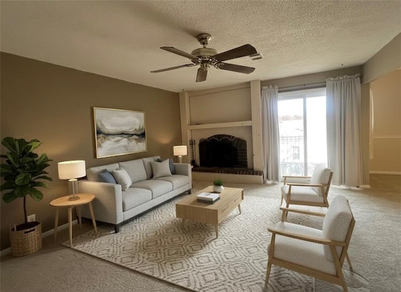 9624 Perry Ln #E, Overland Park, KS 66212