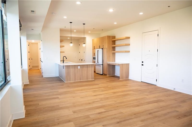 2940 Baltimore Ave #1504, Kansas City, MO 64108