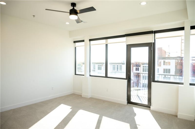 2940 Baltimore Ave #1504, Kansas City, MO 64108