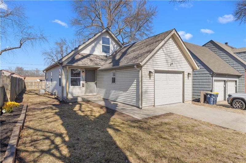 1116 77th Ter, Kansas City, MO 64131