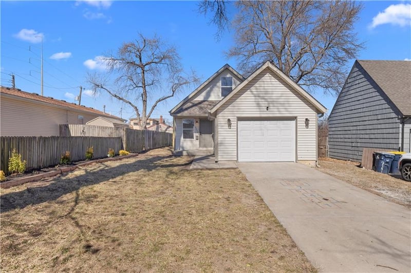 1116 77th Ter, Kansas City, MO 64131