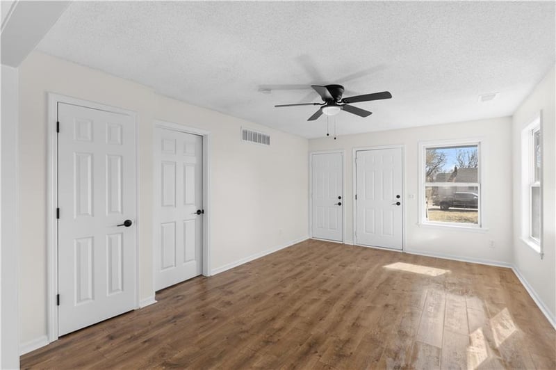 1116 77th Ter, Kansas City, MO 64131