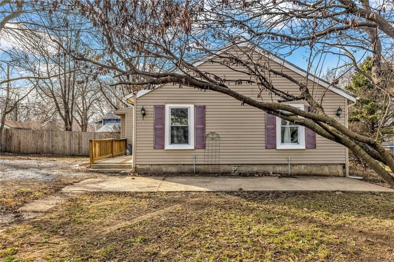 1124 Haden St, Independence, MO 64050