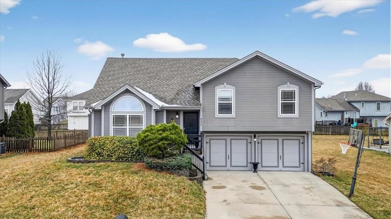 8200 105th St, Kansas City, MO 64157