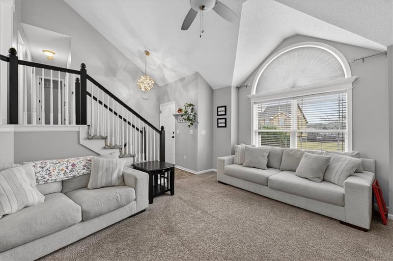 8200 105th St, Kansas City, MO 64157