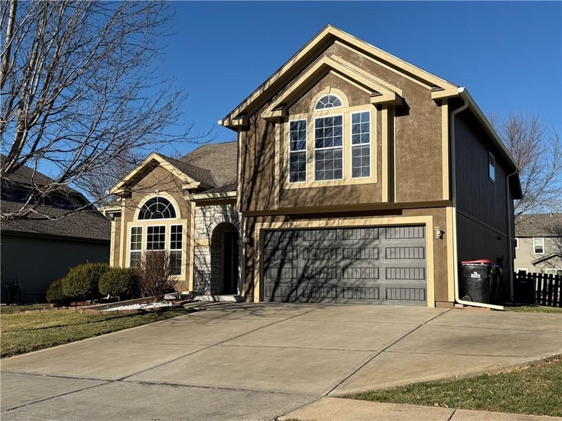 21710 62nd St, Shawnee, KS 66218