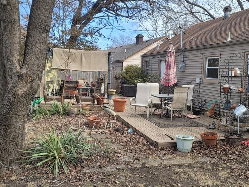 2312 78th St, Prairie Village, KS 66208