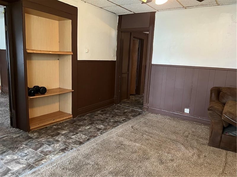 2003 Holman St, St Joseph, MO 64501