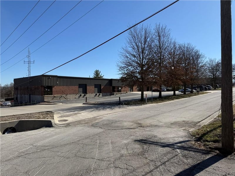 3121 Dodgion St, Independence, MO 64055