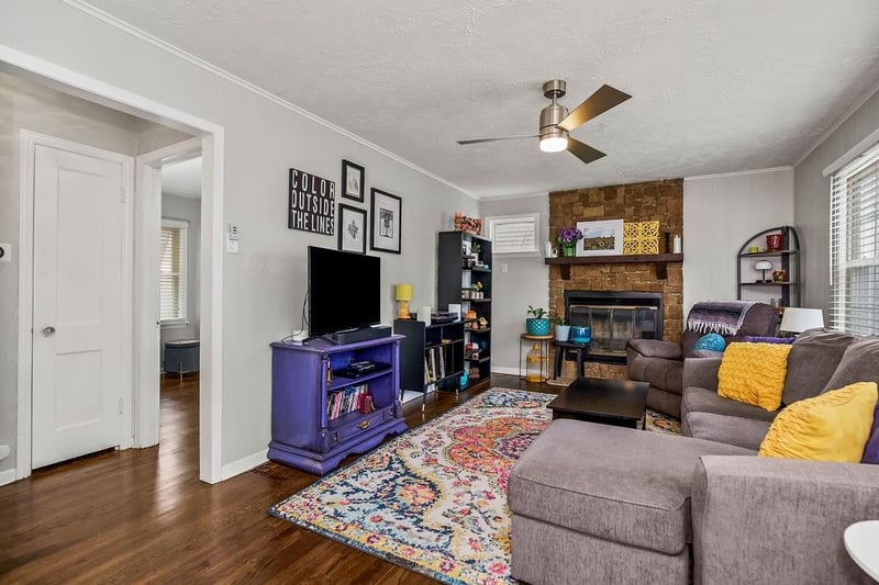 5010 Briar St, Roeland Park, KS 66205