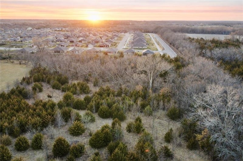 75th & Gleason Rd, Shawnee, KS 66227