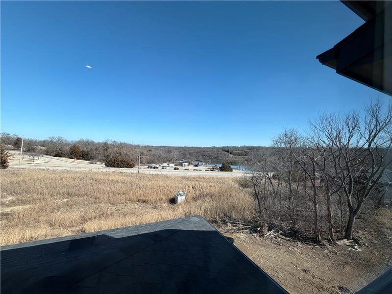 22364 90th Ter, Lenexa, KS 66227