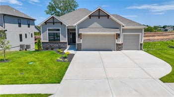 10511 N Liberty St, Kansas City, MO 64155