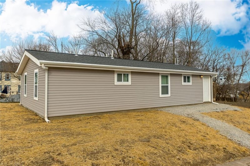 2023 College Ave, Kansas City, MO 64129