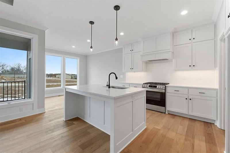 24964 94th Pl, Lenexa, KS 66227