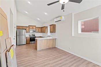 1118 Armstrong Ave, Kansas City, KS 66102