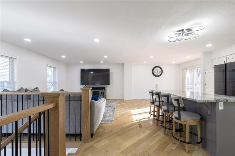 9118 Robinson St, Overland Park, KS 66212