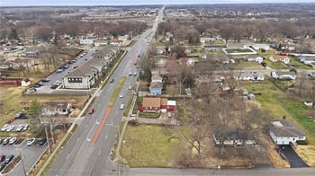 8701 N Oak Trafficway, Kansas City, MO 64155