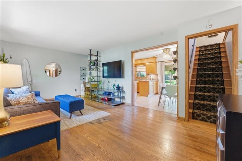 900 6th St, Lee's Summit, MO 64081