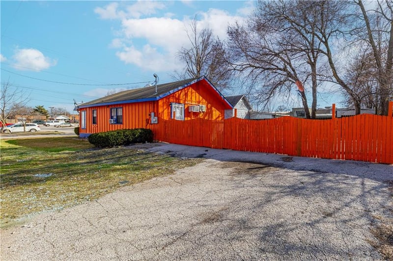 12912 7th St, Grandview, MO 64030