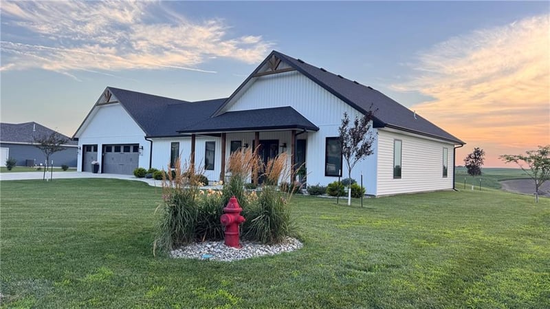 607 Ernest St, Troy, KS 66087