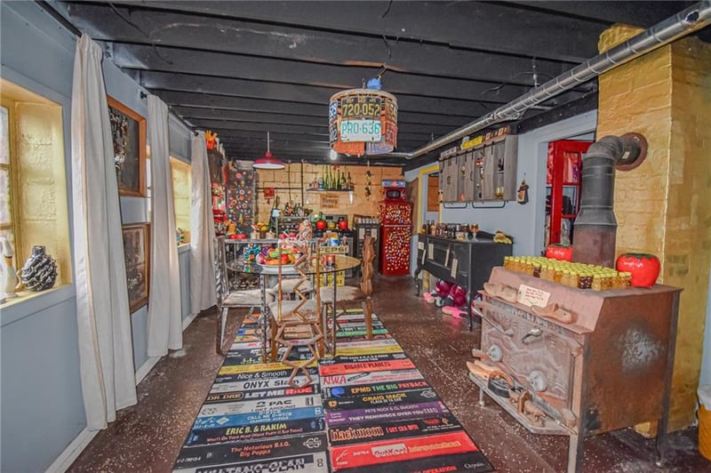 2021 54th St, Kansas City, KS 66104