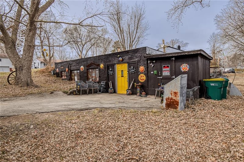 2021 54th St, Kansas City, KS 66104