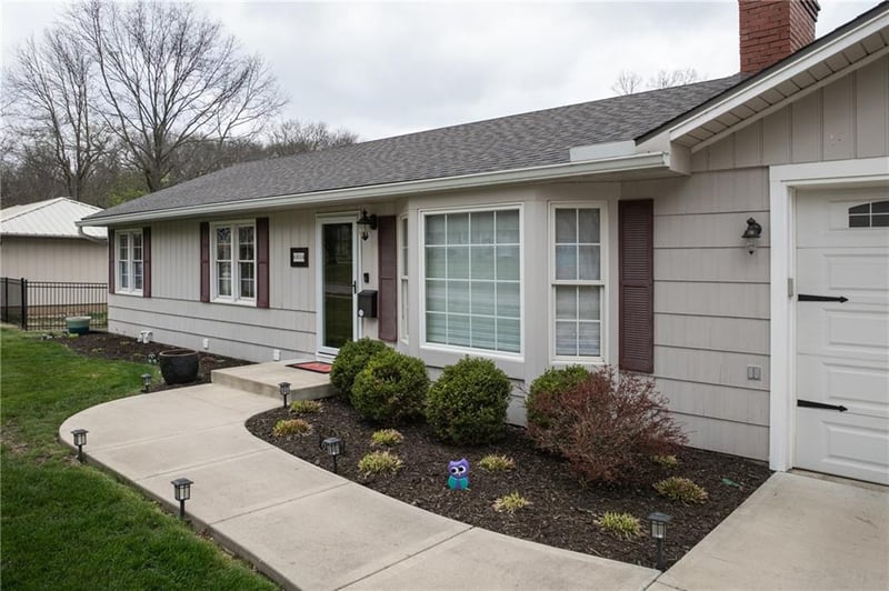 6036 Goodman St, Merriam, KS 66202