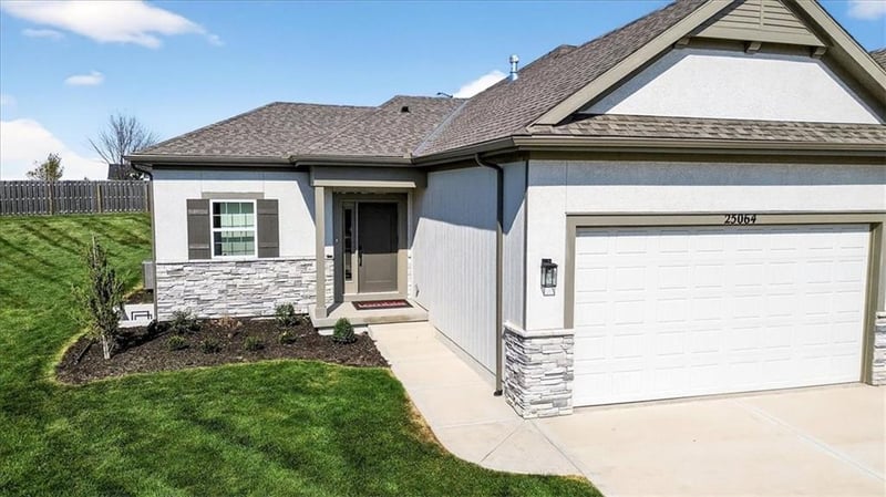 24982 94th Pl, Lenexa, KS 66227