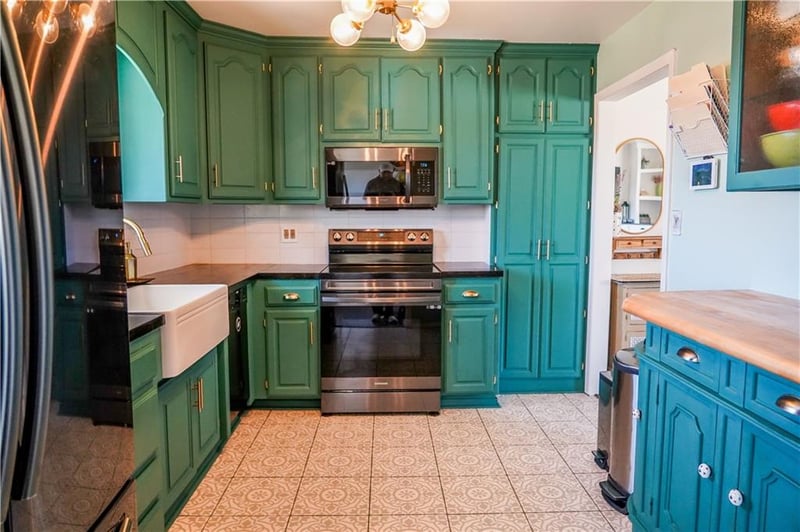 5401 Mersington Ave, Kansas City, MO 64119