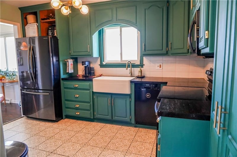 5401 Mersington Ave, Kansas City, MO 64119