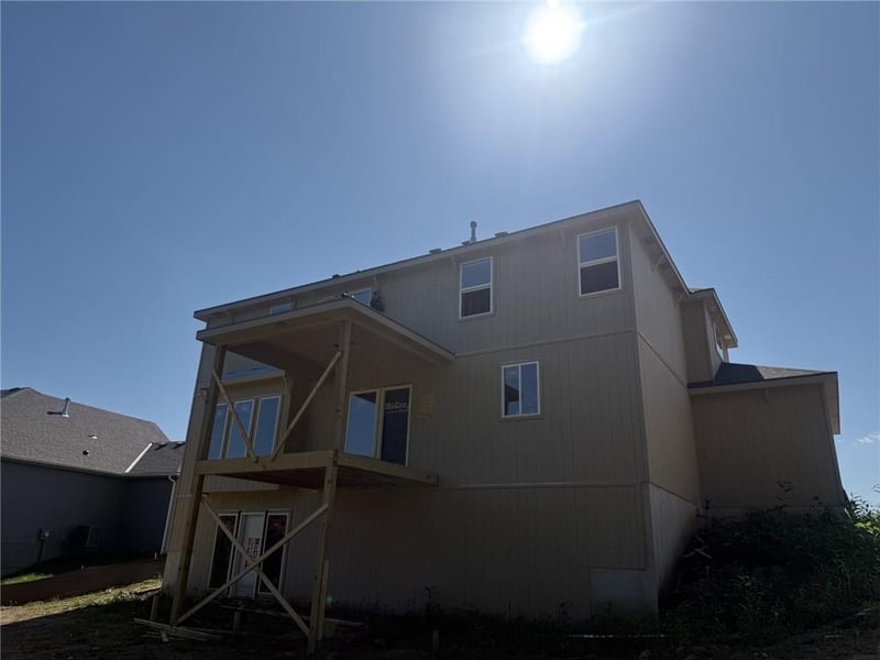 9003 Poplar Ave, Kansas City, MO 64156