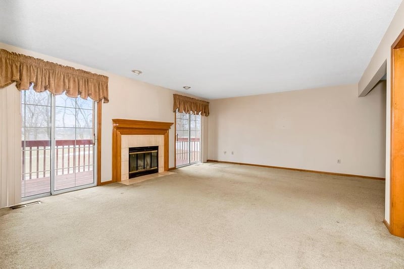 1305 Village Dr #B, Blue Springs, MO 64015