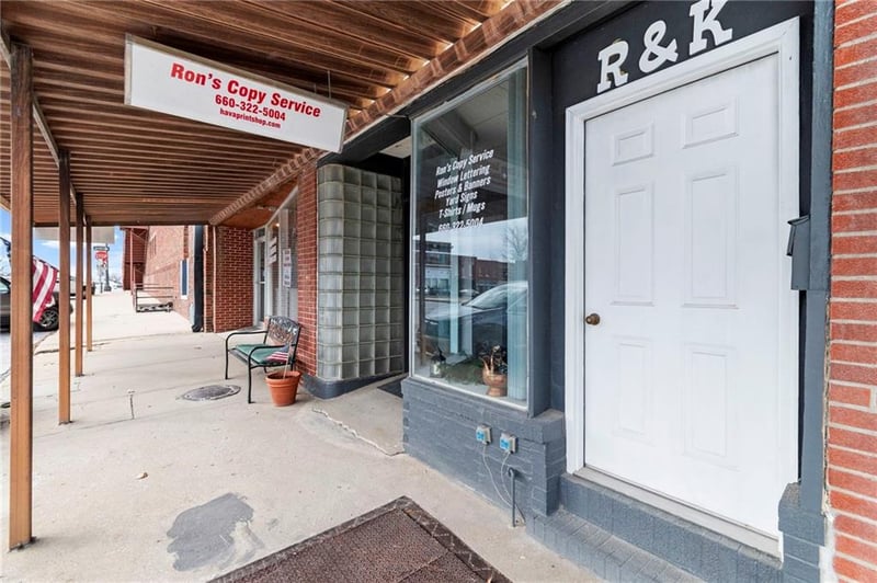 9 Washington St, Carrollton, MO 64633