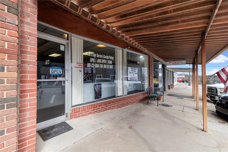 9 Washington St, Carrollton, MO 64633