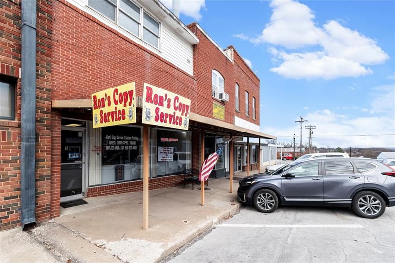 9 Washington St, Carrollton, MO 64633