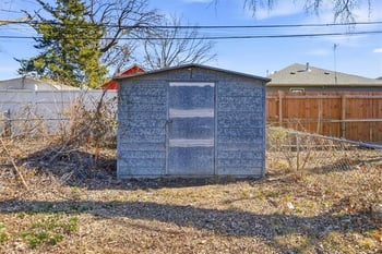 7607 Pennsylvania Ave, Kansas City, MO 64114