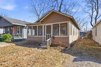 7607 Pennsylvania Ave, Kansas City, MO 64114