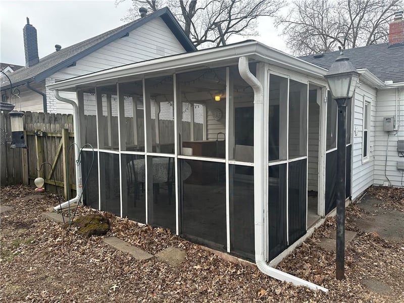 7907 Mercier St, Kansas City, MO 64114