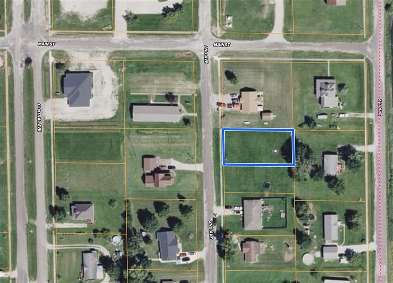 702 Oak St, Pattonsburg, MO 64670
